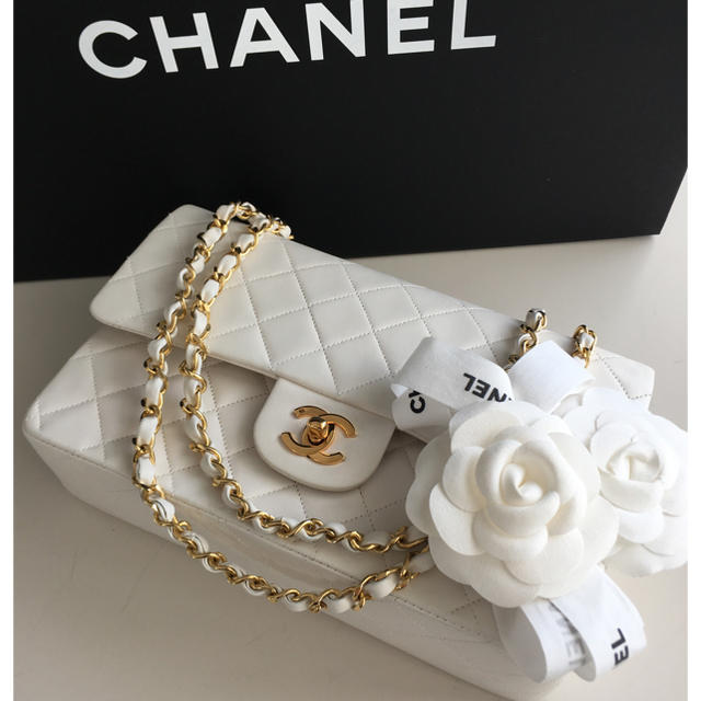 CHANEL(シャネル)のシャネル 正規品 マトラッセチェーンバッグ♡ レディースのバッグ(ショルダーバッグ)の商品写真