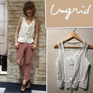 アングリッド(Ungrid)の刺繍レースノースリコットンブラウス todayful ザラ ユニクロ ドロスト(シャツ/ブラウス(半袖/袖なし))