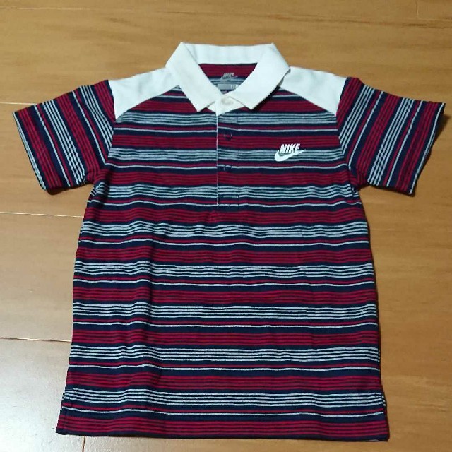 NIKE(ナイキ)のナイキボーダーポロシャツ １１０㎝ キッズ/ベビー/マタニティのキッズ服男の子用(90cm~)(Tシャツ/カットソー)の商品写真