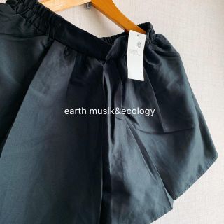 アースミュージックアンドエコロジー(earth music & ecology)の【earth music&ecology】新品 Blackキュロットパンツ(キュロット)