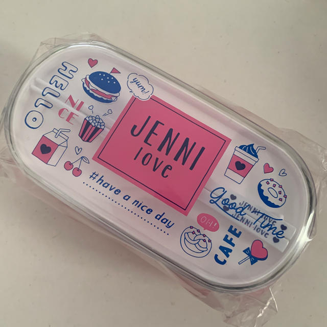 JENNI(ジェニィ)のJENNI LOVE ランチボックス インテリア/住まい/日用品のキッチン/食器(弁当用品)の商品写真