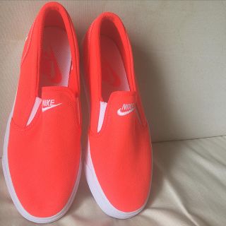 ナイキ(NIKE)のchappy様専用 新品未使用品NIKE 蛍光オレンジ  スリッポン 25cm(スリッポン/モカシン)