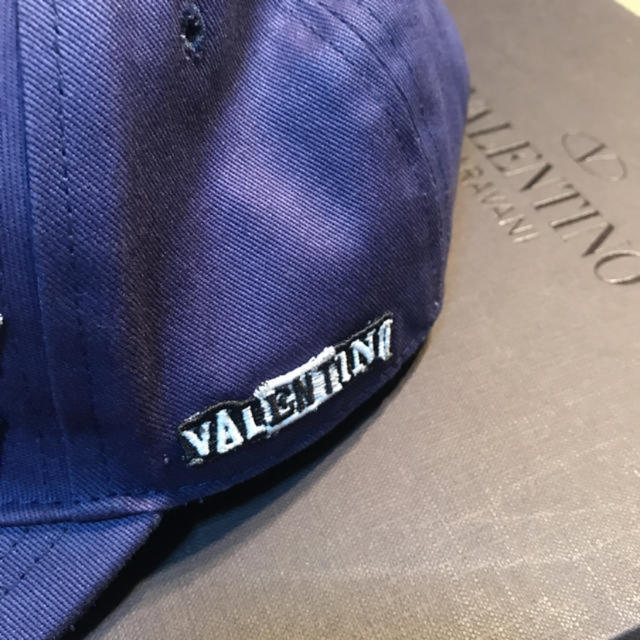 VALENTINO(ヴァレンティノ)のVALENTINO ロゴキャップ メンズの帽子(キャップ)の商品写真