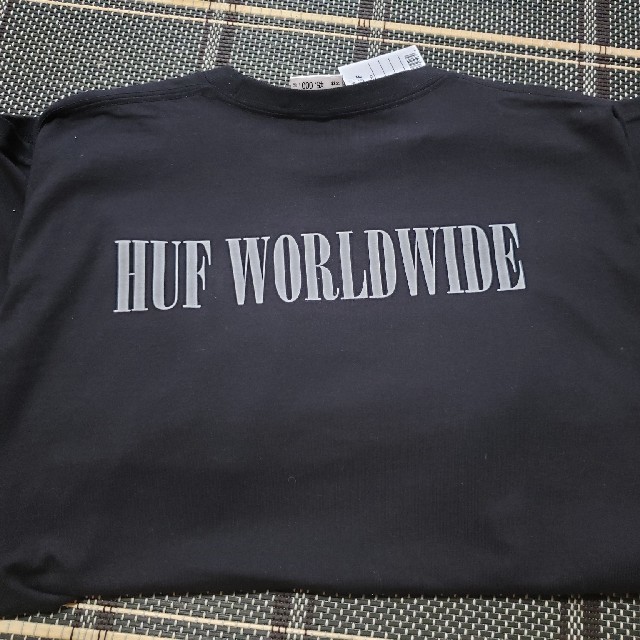 HUF(ハフ)のHUF Tシャツ新品未使用　M　 メンズのトップス(Tシャツ/カットソー(半袖/袖なし))の商品写真