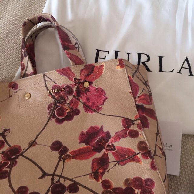 Furla(フルラ)の新品 ニコライとのコラボ レア品 レディースのバッグ(ハンドバッグ)の商品写真