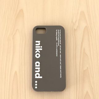 ニコアンド(niko and...)のiPhone7 ケース(iPhoneケース)