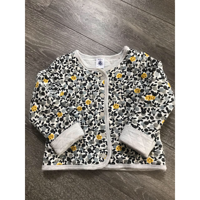 PETIT BATEAU(プチバトー)のプチバトー デニムワンピース & トップス  セット キッズ/ベビー/マタニティのベビー服(~85cm)(ワンピース)の商品写真