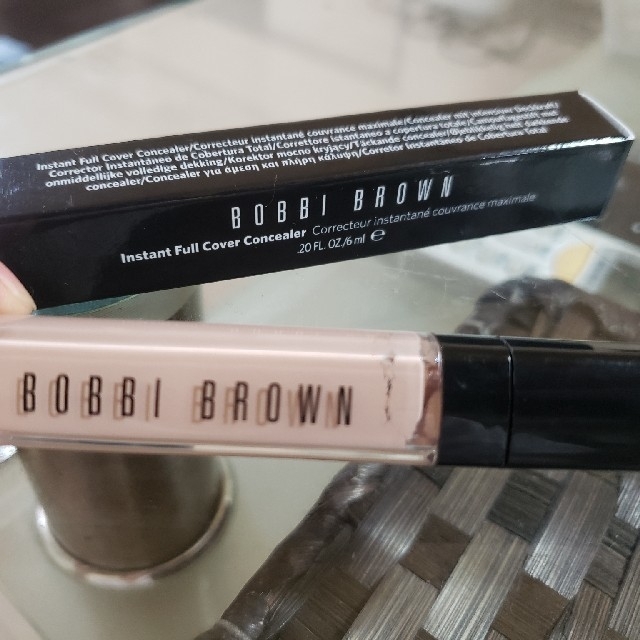 BOBBI BROWN(ボビイブラウン)のBOBBI BROWNインスタントフルカバーコンシーラー02 コスメ/美容のベースメイク/化粧品(コンシーラー)の商品写真