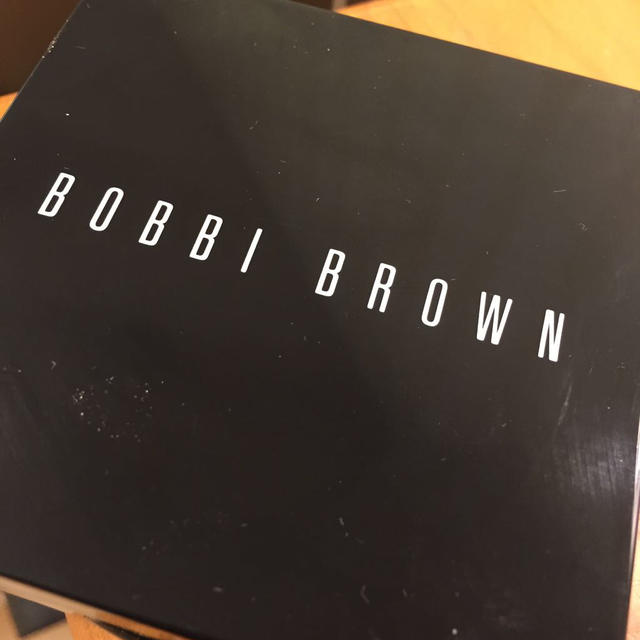 BOBBI BROWN(ボビイブラウン)のBobbi Brown シマーブリック コスメ/美容のベースメイク/化粧品(フェイスパウダー)の商品写真