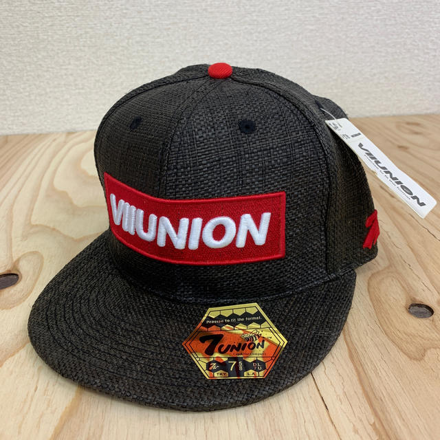 7UNION(セブンユニオン)の◆新品未使用◆7unionキャップ「赤白Ⅶunion」7 5／8 メンズの帽子(キャップ)の商品写真
