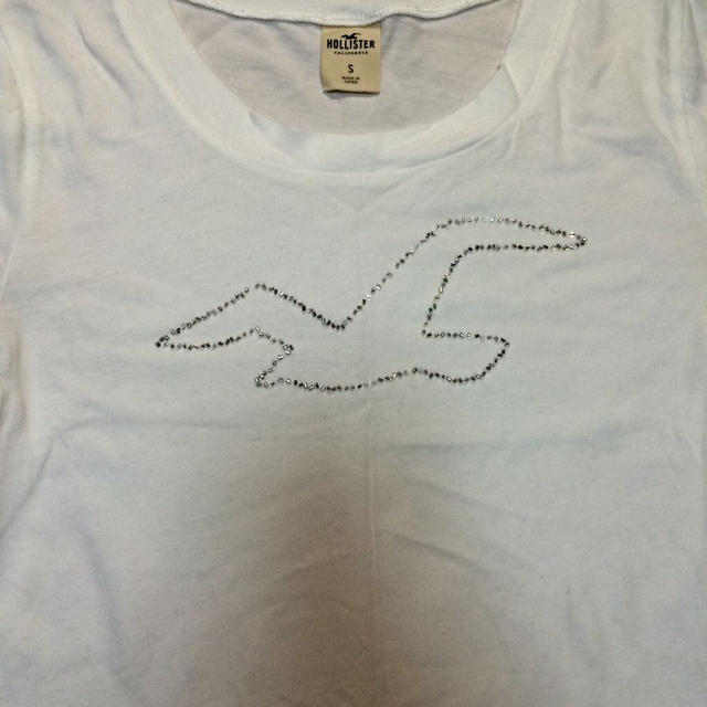 Hollister(ホリスター)のビーズのホリスターマークがかわいい☆ レディースのトップス(Tシャツ(半袖/袖なし))の商品写真