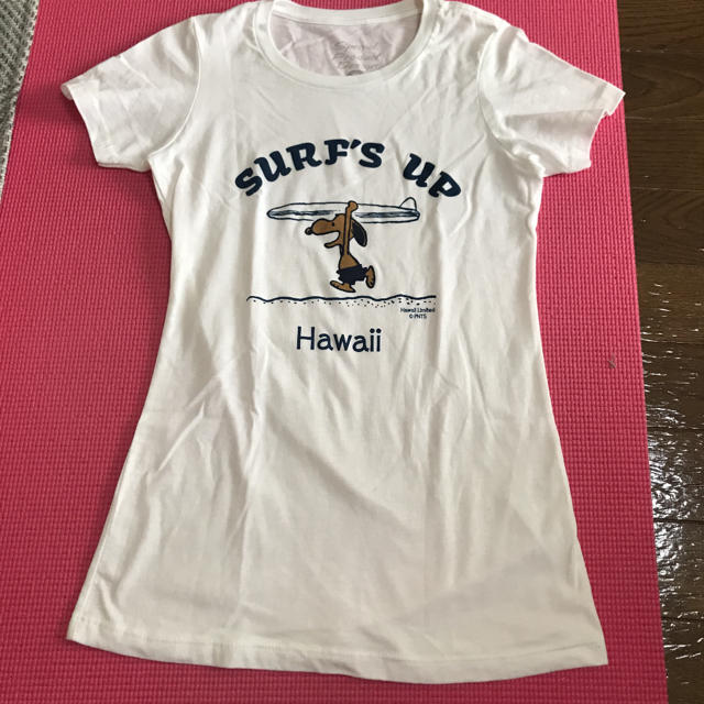 SNOOPY(スヌーピー)のハワイ SURF'S UP スヌーピー Tシャツ レディースのトップス(Tシャツ(半袖/袖なし))の商品写真