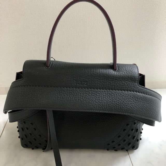 TOD'S - トッズ極美品 ウエーブ
