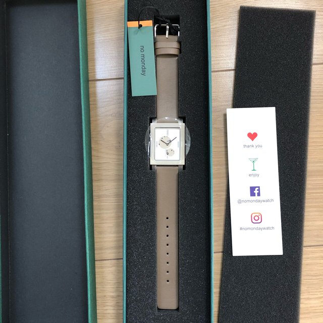 Daniel Wellington(ダニエルウェリントン)の新品！ノーマンデー  NO MONDAY open heart レディースのファッション小物(腕時計)の商品写真