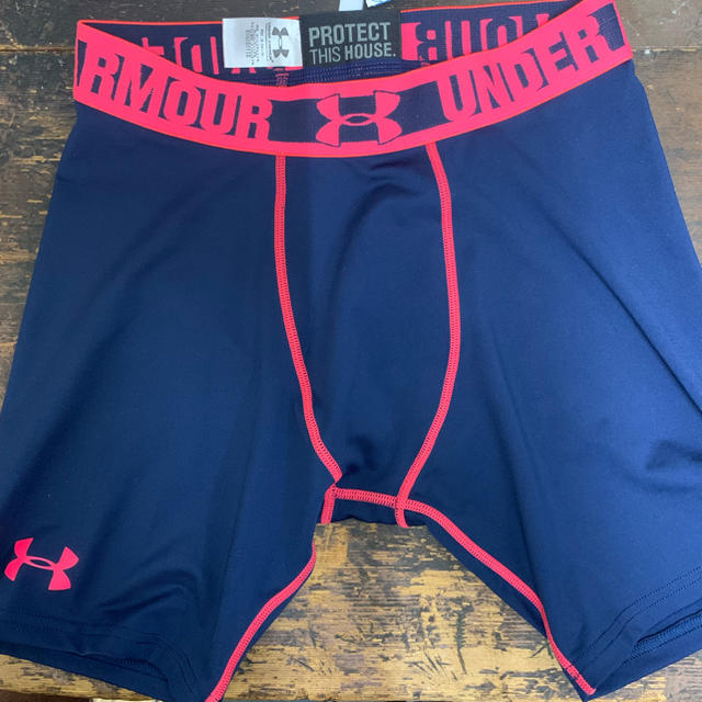 UNDER ARMOUR(アンダーアーマー)のアンダースパッツ スポーツ/アウトドアのサッカー/フットサル(ウェア)の商品写真