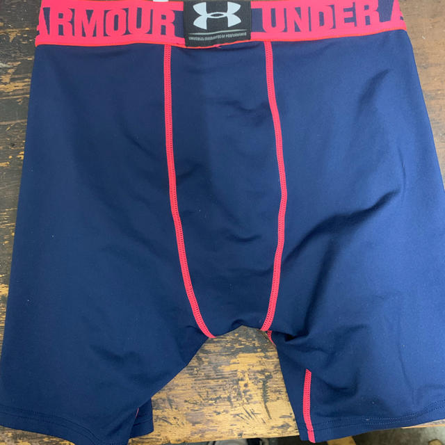 UNDER ARMOUR(アンダーアーマー)のアンダースパッツ スポーツ/アウトドアのサッカー/フットサル(ウェア)の商品写真