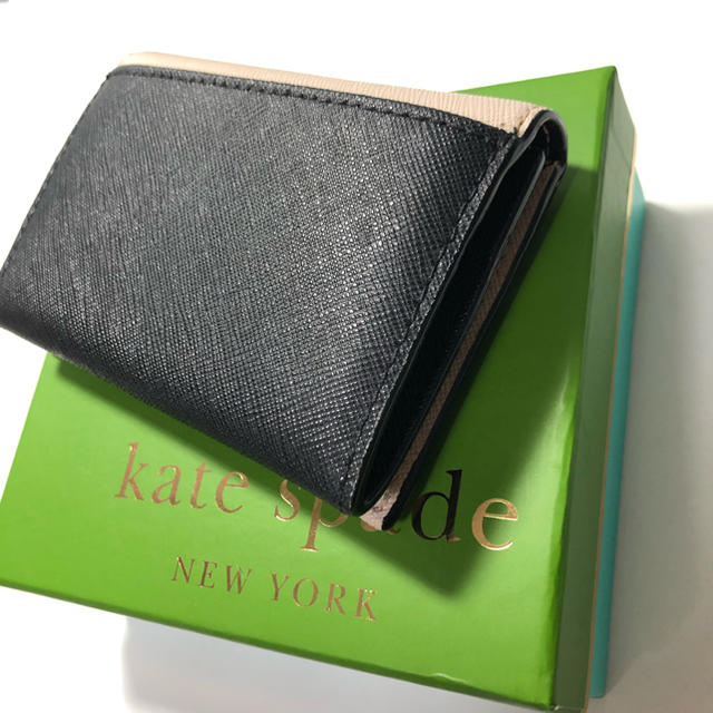 kate spade new york(ケイトスペードニューヨーク)の【値下げ】katespade ケイトスペード パスケース 定期入れ  レディースのファッション小物(パスケース/IDカードホルダー)の商品写真