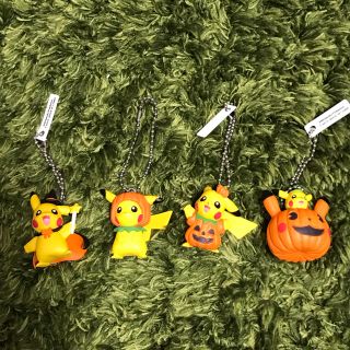 ポケモン(ポケモン)のピカチュウ   ハロウィン カプセルトイ(キーホルダー)