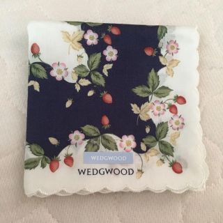 ウェッジウッド(WEDGWOOD)の【値下げしました‼︎】花柄＊ハンカチ(ハンカチ)