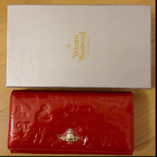 Vivienne Westwood(ヴィヴィアンウエストウッド)のVivienne 長財布(red) レディースのファッション小物(財布)の商品写真