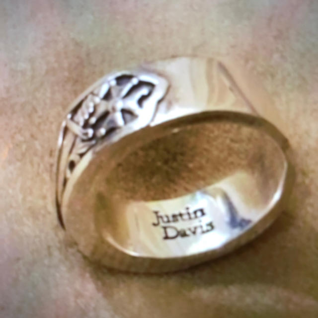 Justin Davis(ジャスティンデイビス)の美品 ジャスティンデイビス リング 18号 メンズのアクセサリー(リング(指輪))の商品写真