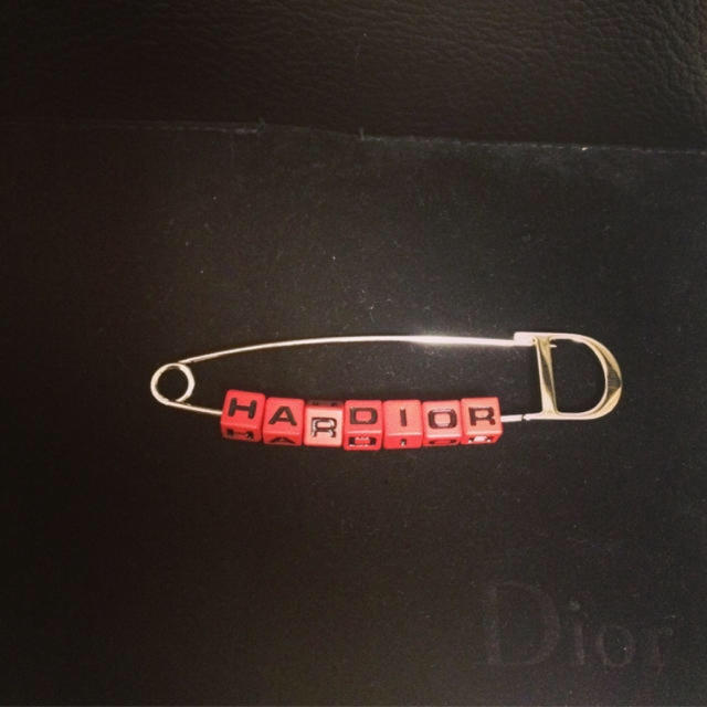 DIOR HOMME(ディオールオム)のdior homme ブローチ メンズのアクセサリー(その他)の商品写真