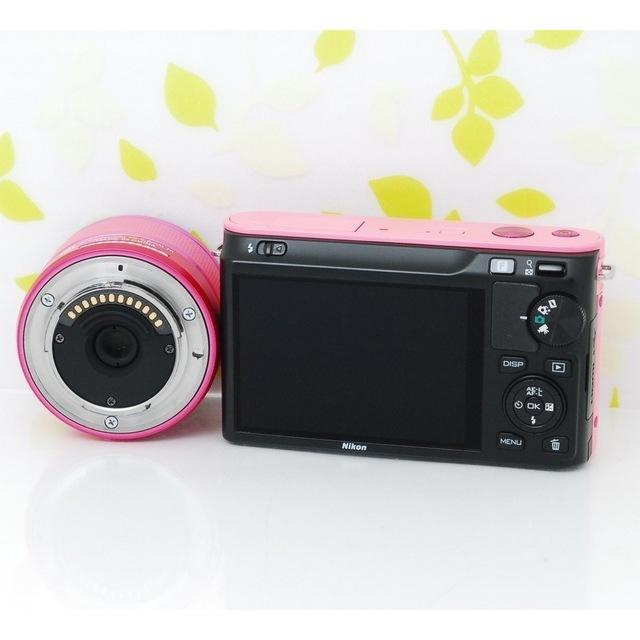 Nikon(ニコン)の★超可愛い希少ピンクカラー♪超軽量コンパクトボディ！☆ニコン 1 J1★ スマホ/家電/カメラのカメラ(ミラーレス一眼)の商品写真