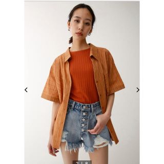 マウジー(moussy)のマウジー新品未使用RIPPED DENIM SHORTS送料無料(ショートパンツ)