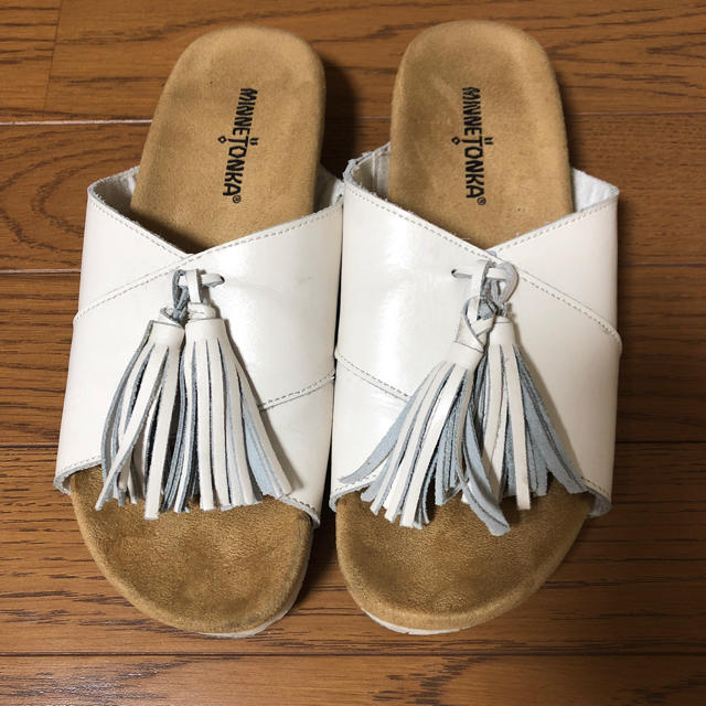 Minnetonka(ミネトンカ)のミネトンカ タッセルフラットサンダル size7 レディースの靴/シューズ(サンダル)の商品写真