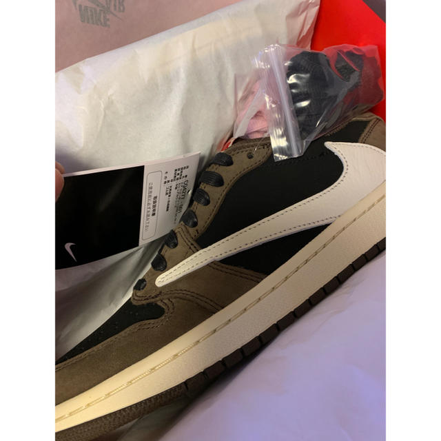 TRAVIS SCOTT × AIR JORDAN 1 LOW 27 トラヴィス