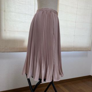 トゥービーシック(TO BE CHIC)のトィービーシック プリーツスカート 美品(ひざ丈スカート)