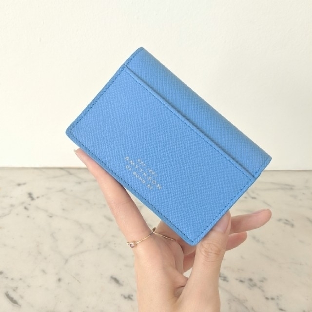 Smythson(スマイソン)の残１【新品・定番】Smythson パナマ カードケース/名刺入れ ナイルブルー レディースのファッション小物(名刺入れ/定期入れ)の商品写真