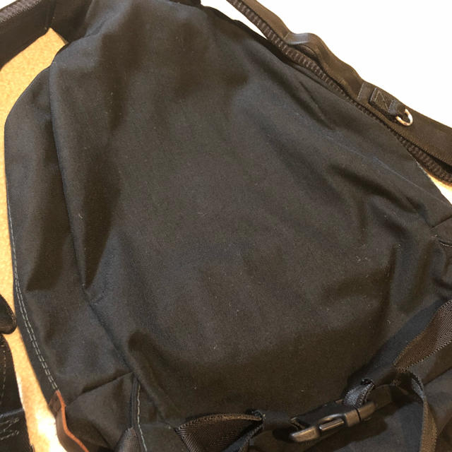 BEAUTY&YOUTH UNITED ARROWS(ビューティアンドユースユナイテッドアローズ)のFREDRIK PACKERS 500D DAY PACK ブラック レディースのバッグ(リュック/バックパック)の商品写真