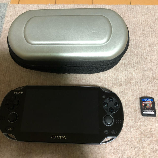 PlayStation Vita(プレイステーションヴィータ)の最終値下げ Vita本体 マイクラ エンタメ/ホビーのゲームソフト/ゲーム機本体(携帯用ゲーム機本体)の商品写真