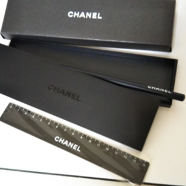 CHANEL(シャネル)の【CHANEL】未使用ノベルティ　シャネル  ステーショナリーセット インテリア/住まい/日用品の文房具(その他)の商品写真