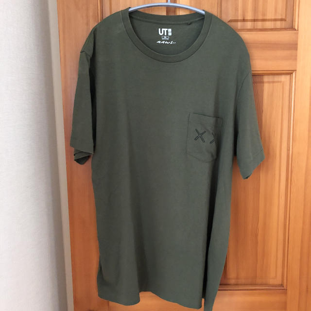 UNIQLO(ユニクロ)のユニクロ kaws UNIQLO カウズ コラボ Tシャツ メンズのトップス(Tシャツ/カットソー(半袖/袖なし))の商品写真