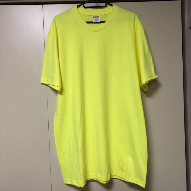 Supreme(シュプリーム)のsupreme Tシャツ 黄緑色 メンズのトップス(Tシャツ/カットソー(半袖/袖なし))の商品写真