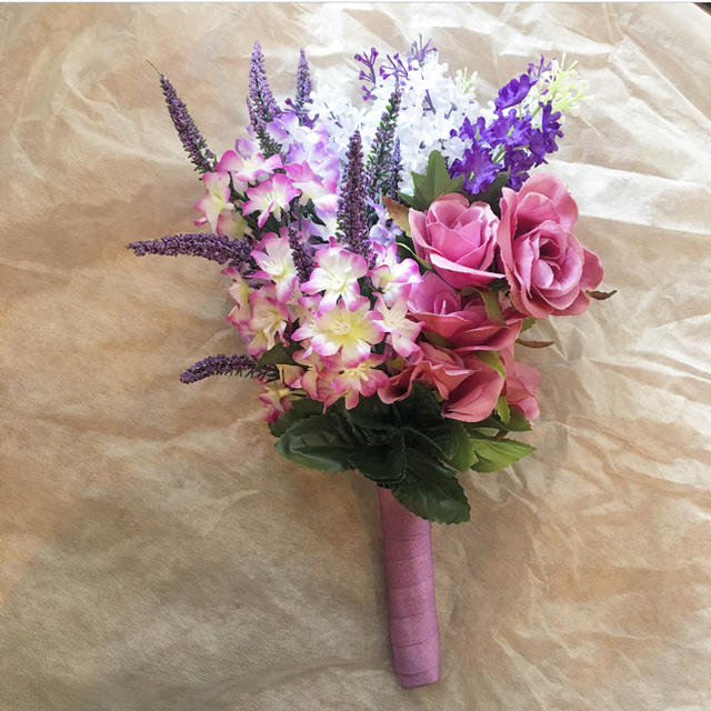 ピンク 紫 ブーケ 花束 結婚式 ハンドメイドのウェディング(ブーケ)の商品写真
