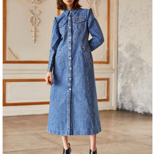 mame(マメ)のyuyu様専用　akira naka ☆ 18AW denim dress レディースのワンピース(ロングワンピース/マキシワンピース)の商品写真