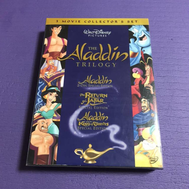 Disney(ディズニー)のアラジン3部作 完全BOX エンタメ/ホビーのDVD/ブルーレイ(キッズ/ファミリー)の商品写真