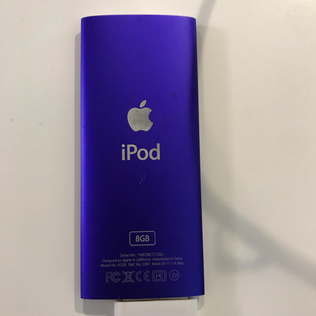 Apple(アップル)のiPod nano 中古 8GB 第4世代 スマホ/家電/カメラのオーディオ機器(ポータブルプレーヤー)の商品写真