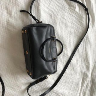 スマホアクセサリー iPhone用ケース イブサンローラン(Yves Saint Laurent Beaute) スマホ ショルダー スマホアクセサリー iPhone用ケース イブサンローラン(Yves Saint Laurent Beaute) スマホ ショルダー
