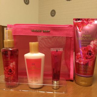 ヴィクトリアズシークレット(Victoria's Secret)の新品 ヴィクトリアズシークレット セット(ボディクリーム)