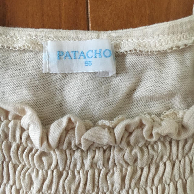 PATACHOU(パタシュー)のパタシュー  カットソー95センチ キッズ/ベビー/マタニティのキッズ服女の子用(90cm~)(Tシャツ/カットソー)の商品写真