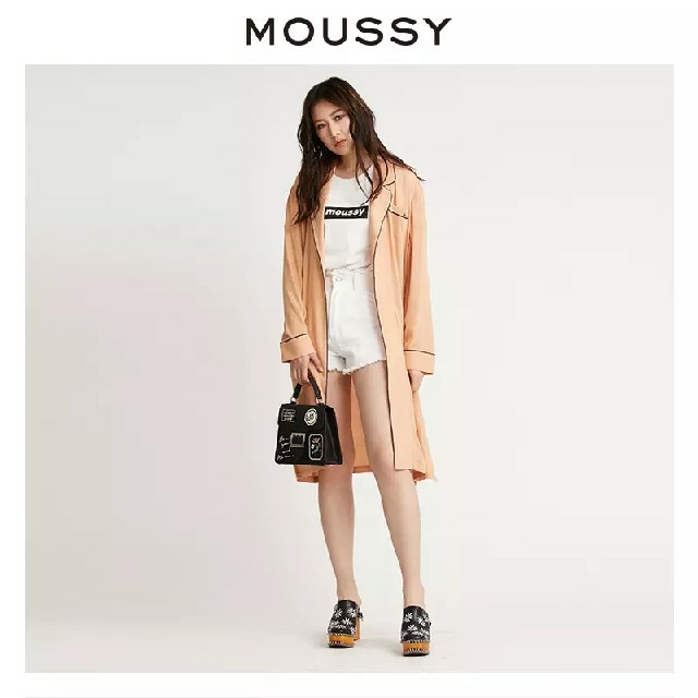 moussy(マウジー)のMOUSSY(マウジー)ロングガウンコート レディースのジャケット/アウター(ガウンコート)の商品写真