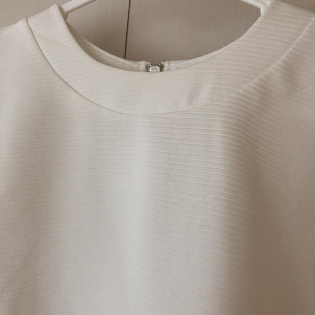 JEANASIS(ジーナシス)のジーナシス Tシャツ トップス カットソー レディースのトップス(Tシャツ(半袖/袖なし))の商品写真