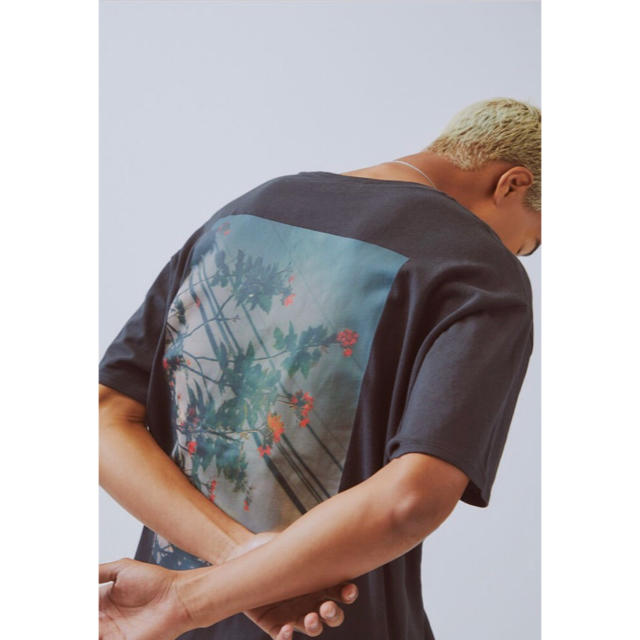 FEAR OF GOD(フィアオブゴッド)のfog essentials 半袖Tシャツ XS 黒 新品 エッセンシャルズ メンズのトップス(Tシャツ/カットソー(半袖/袖なし))の商品写真