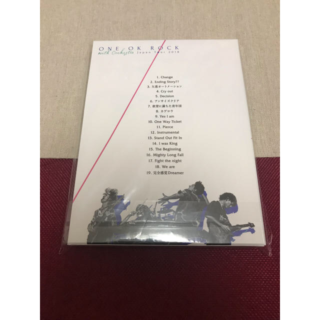 ワンオク ONE OK ROCK の通販 by ボーンズ｜ラクマ ブルーレイ2枚セット ステッカー付き 超激得新品