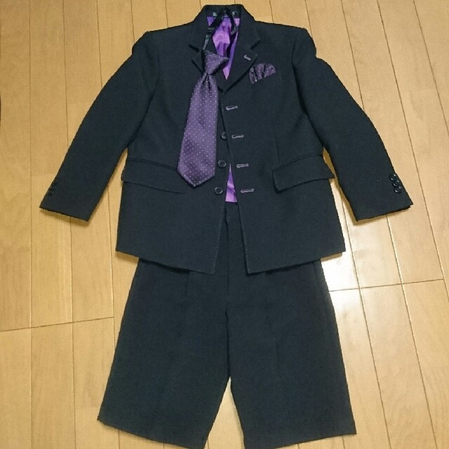 Kansai Yamamoto(カンサイヤマモト)のtoshie様専用  KANSAI YAMAMOTO 男児スーツ120 キッズ/ベビー/マタニティのキッズ服男の子用(90cm~)(ドレス/フォーマル)の商品写真