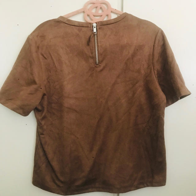 ZARA(ザラ)のZARA☆フェイクスウェードTシャツ レディースのトップス(Tシャツ(半袖/袖なし))の商品写真